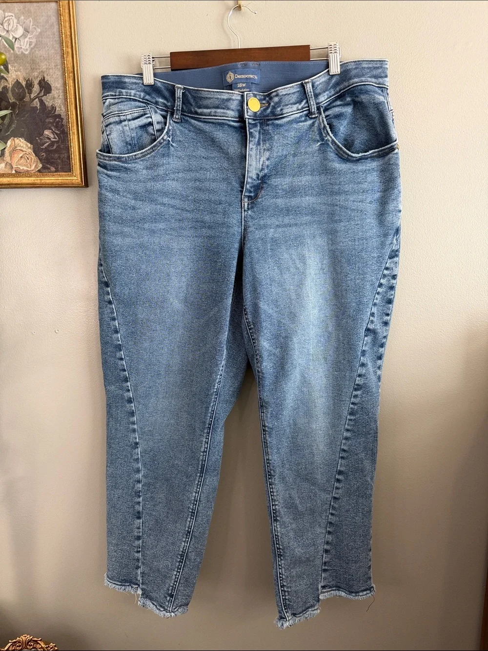 Democracy Ab Solution Jeans 18W Light Wash Raw Hem Slim Straight Ankle